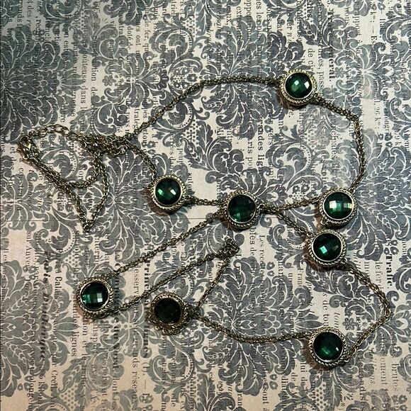 Elegant Green Stone Necklace - Picture 1 of 3